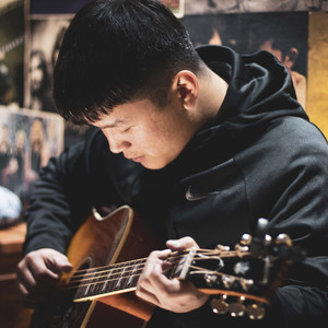 俄罗斯美女和公狗交配
